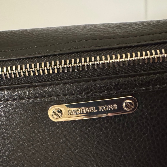 Michael Kors Small Black Crossbody Belt Bag NWOT - Picture 3 of 8